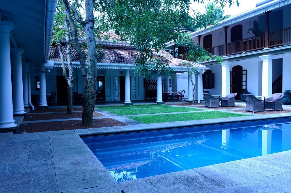 Maniumpathy Hotel Colombo Exterior foto